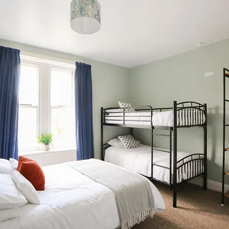 Dale House 度假居 *