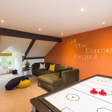 Holiday home Dale House