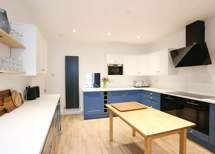 Holiday home Dale House