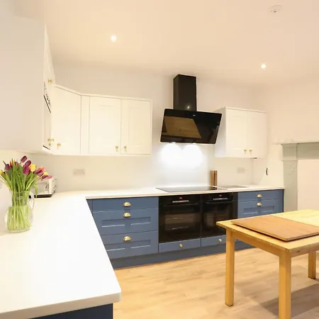 בית נופש Dale House *